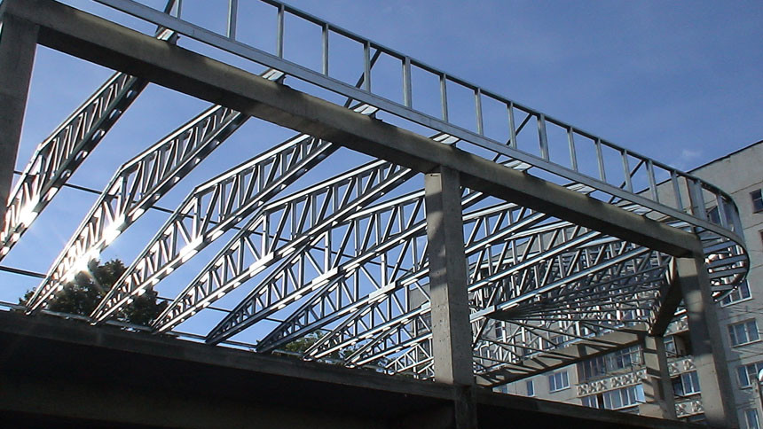Izgotovlenie-konstrukcij-krovli-iz-metalla-v-Sankt-Peterburge